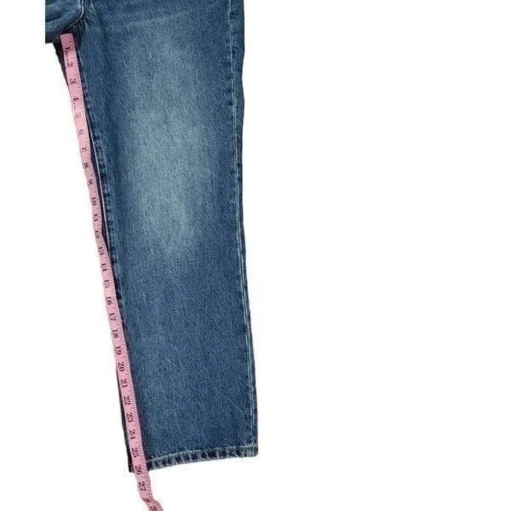Blank NYC
V-front Baxter fit 
In my Head Straight Leg Jean - Picture 9 of 10